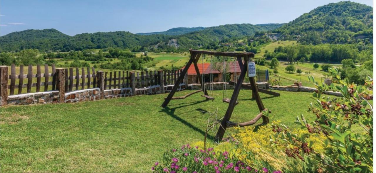 Holiday House Dol Cerovlje 외부 사진